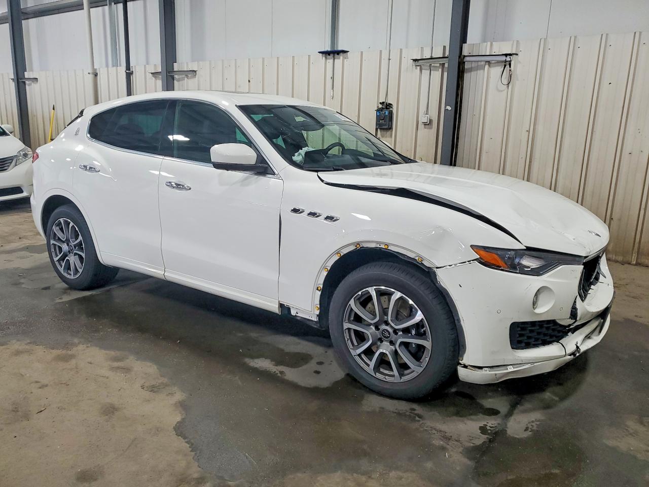 MASERATI LEVANTE 2020 — 5