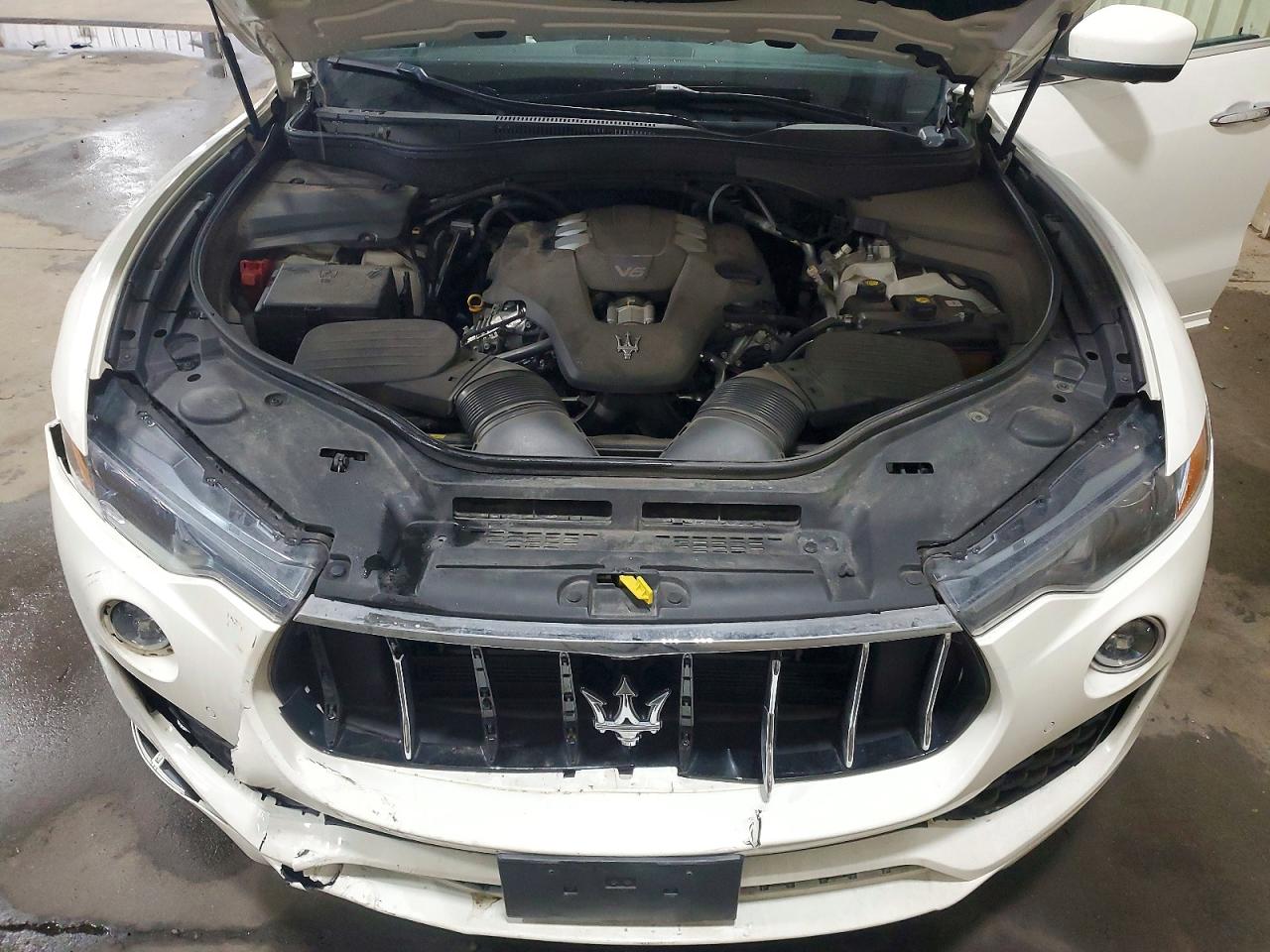 MASERATI LEVANTE 2020 — 13