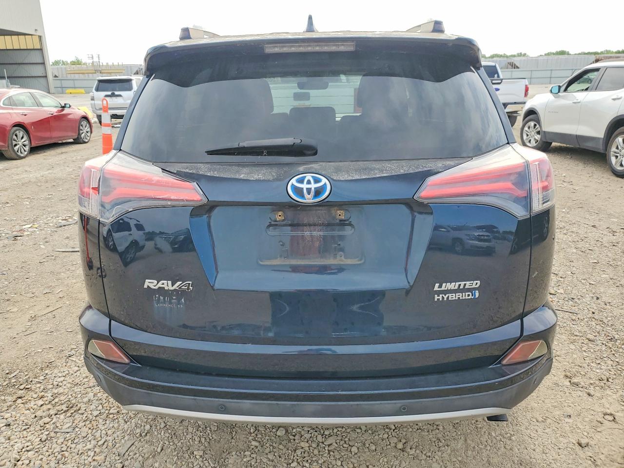 TOYOTA RAV4 HV 2017 — 7