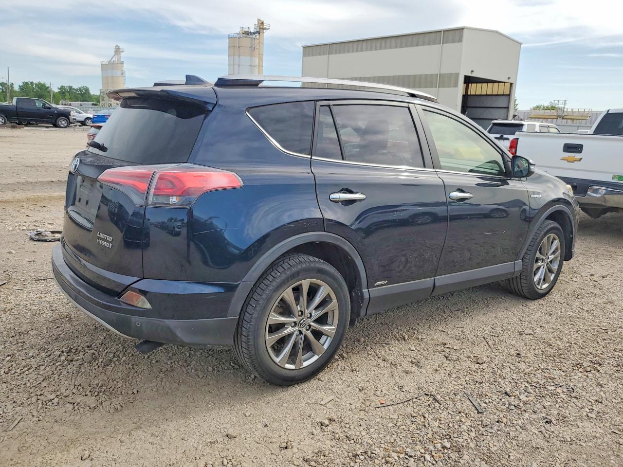 TOYOTA RAV4 HV 2017 — 4