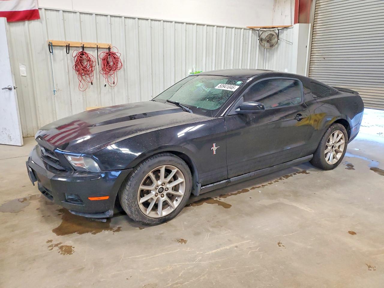 FORD MUSTANG 2010 — 2