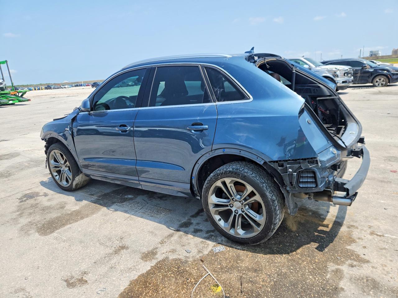 AUDI Q3 2018 — 3
