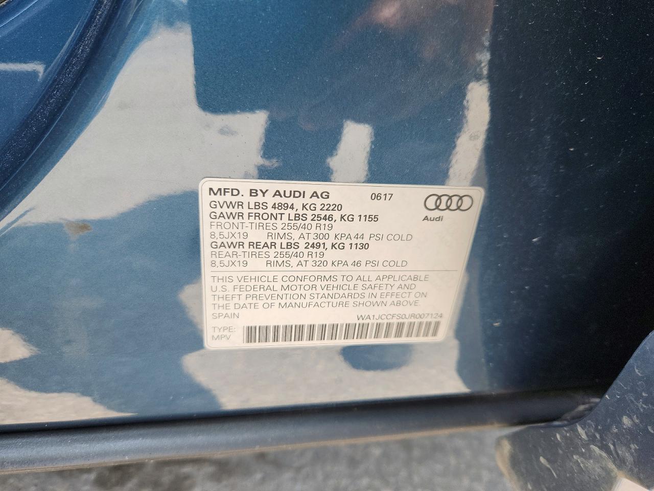 AUDI Q3 2018 — 14