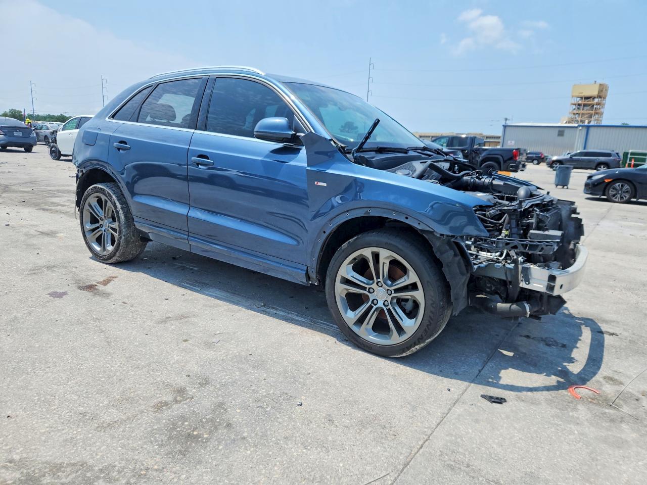 AUDI Q3 2018 — 5