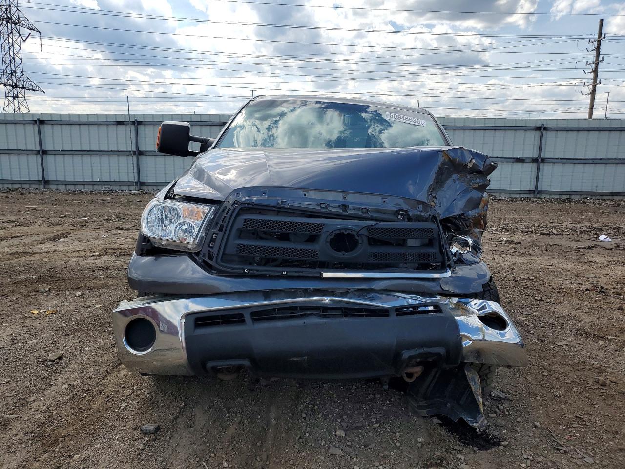 TOYOTA TUNDRA 2011 — 6