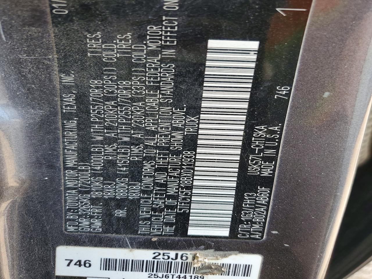 TOYOTA TUNDRA 2011 — 13