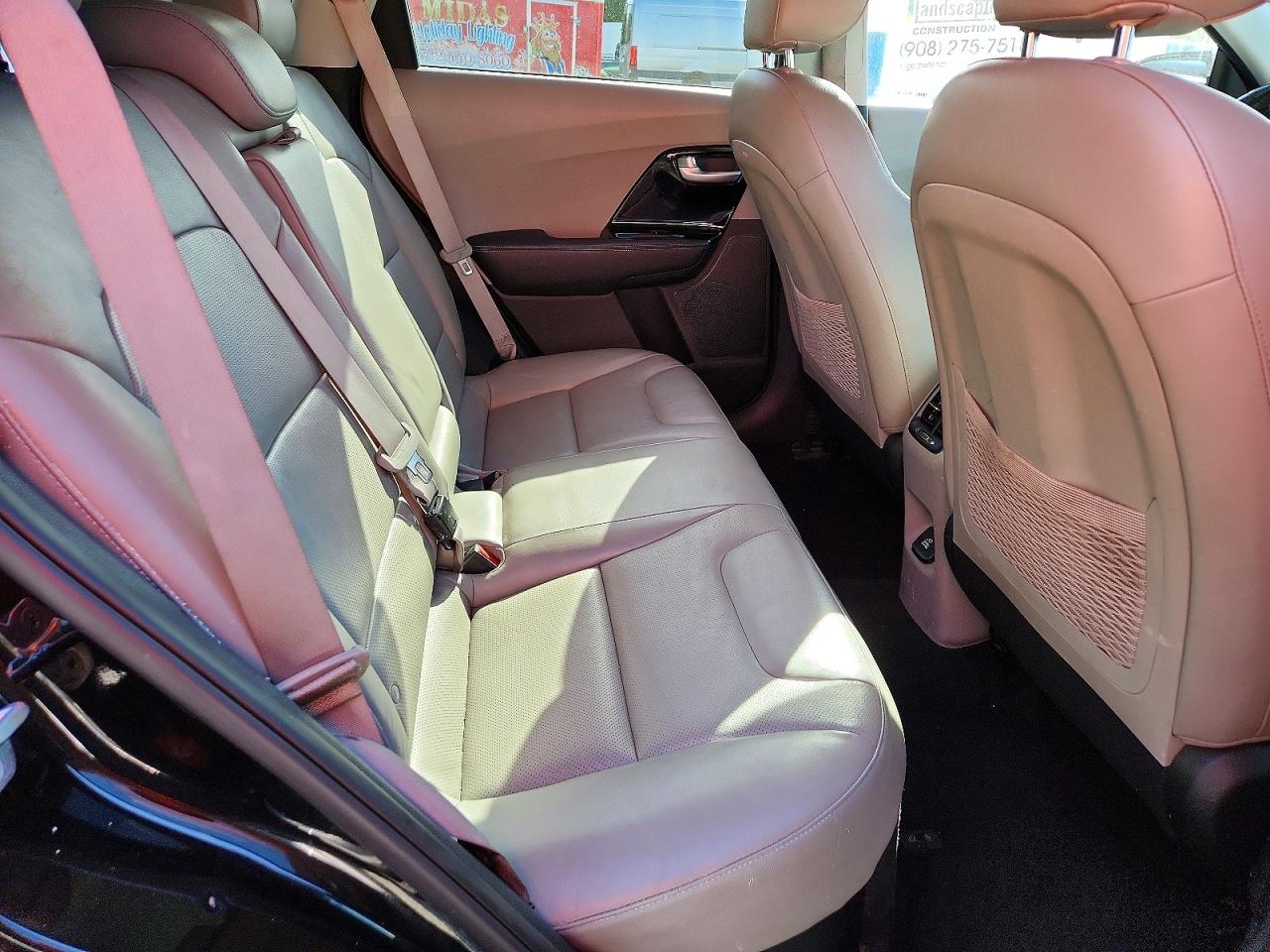 KIA NIRO 2018 — 12