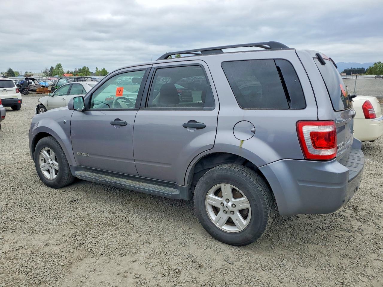 FORD ESCAPE 2008 — 3