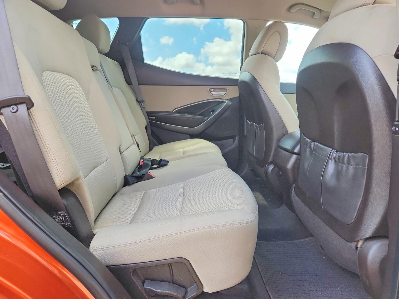 HYUNDAI SANTA FE SPORT 2015 — 12