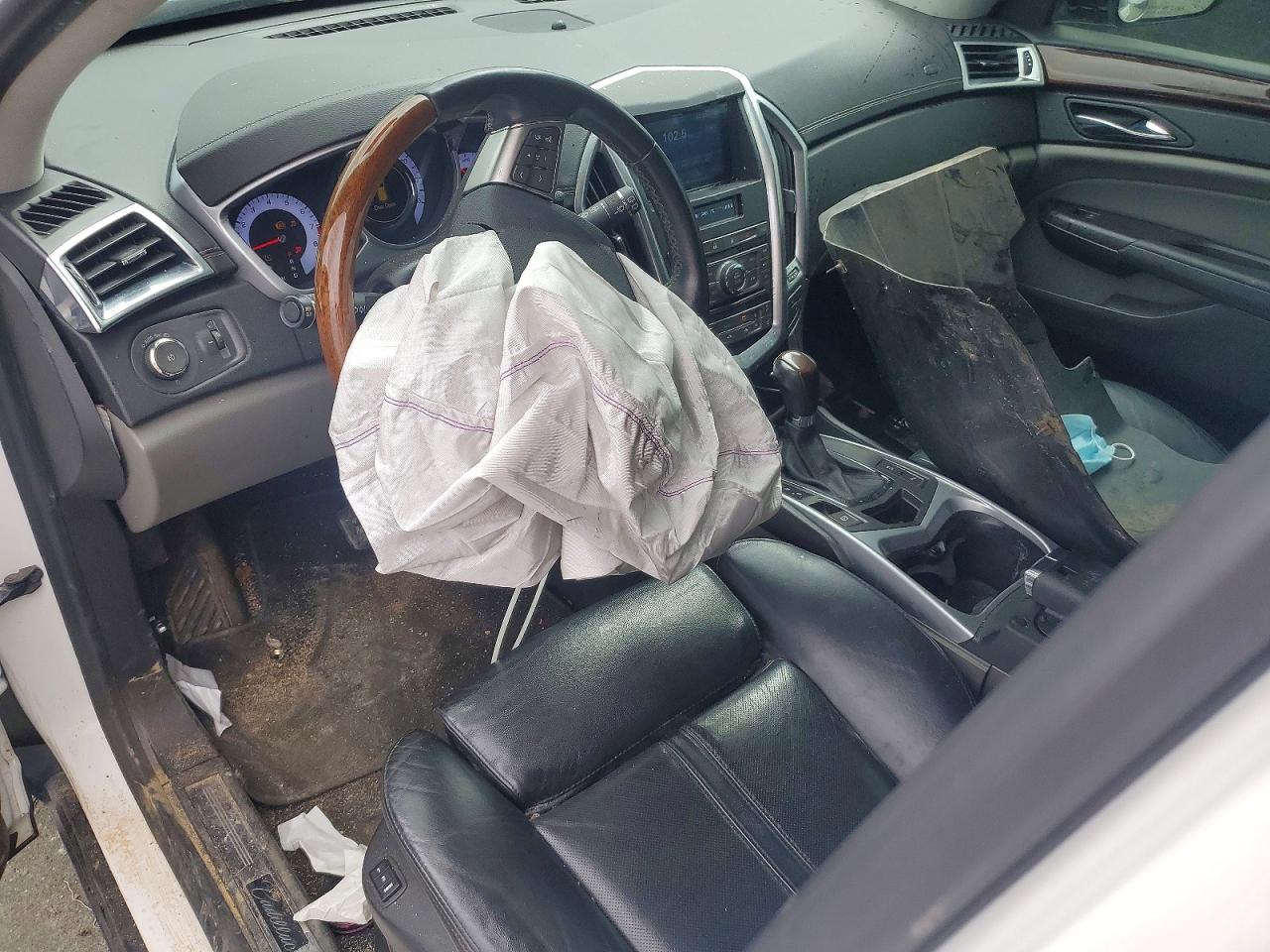 CADILLAC SRX 2011 — 9