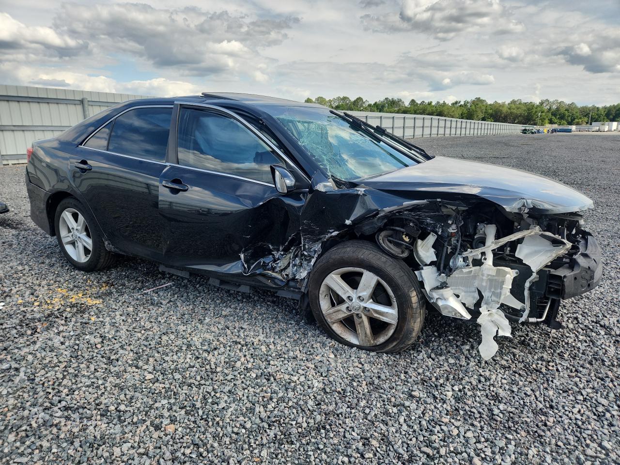 TOYOTA CAMRY 2013 — 5