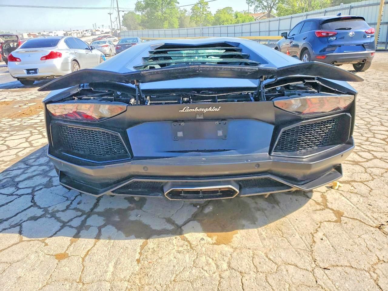 LAMBORGHINI AVENTADOR 2013 — 7