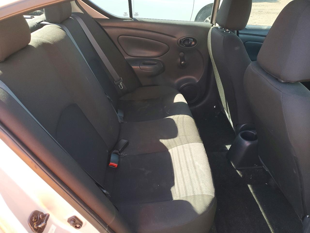 NISSAN VERSA 2018 — 11