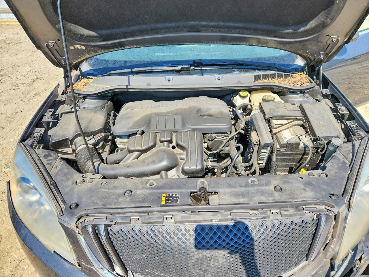 BUICK VERANO 2013 — 12