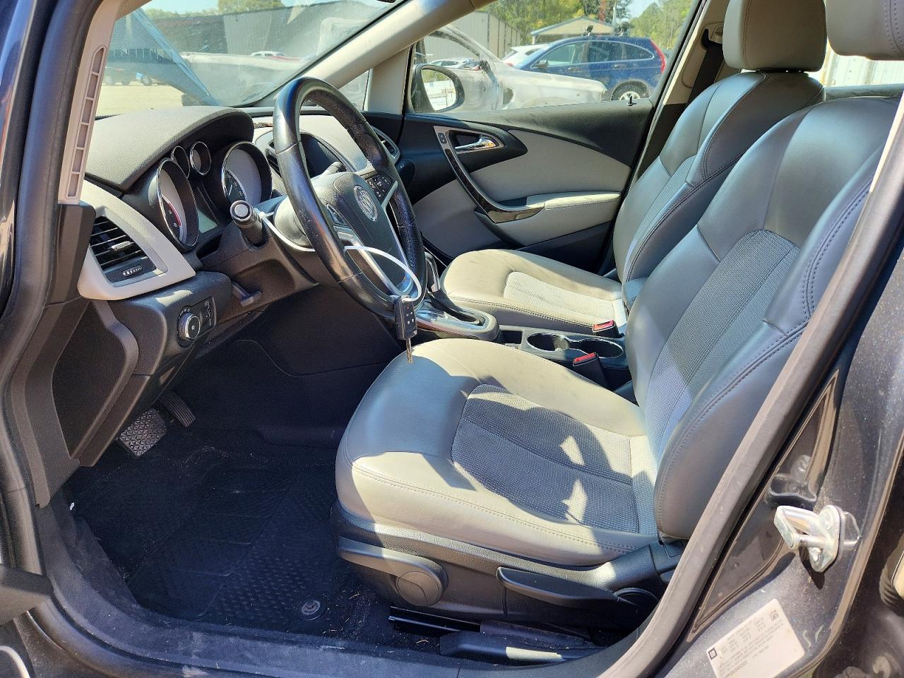 BUICK VERANO 2013 — 8