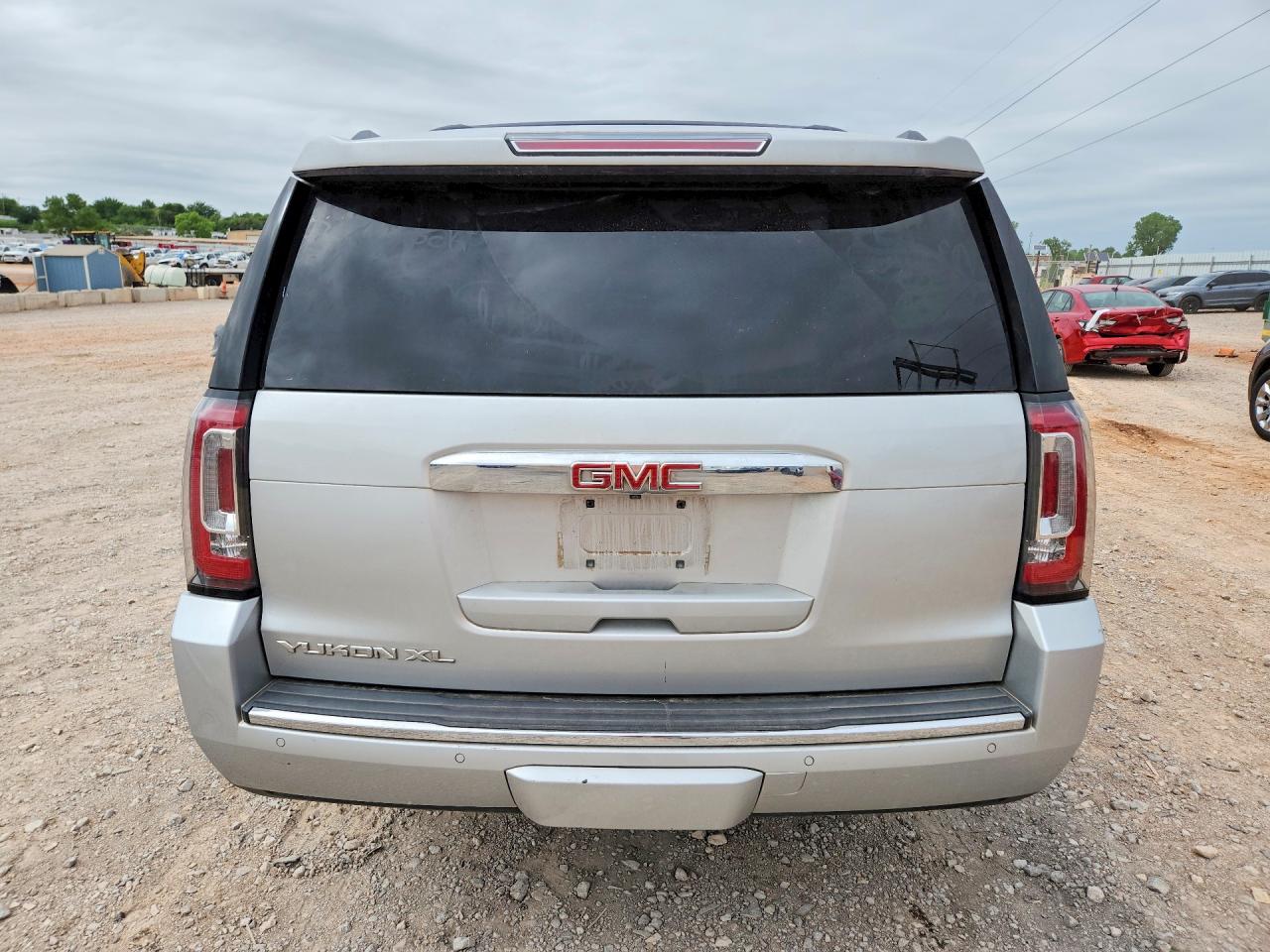 GMC YUKON 2016 — 7