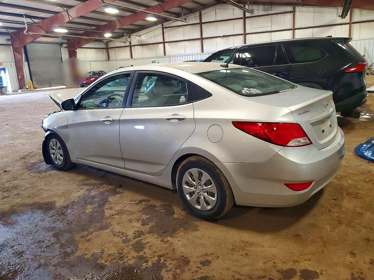 HYUNDAI ACCENT 2017 — 3