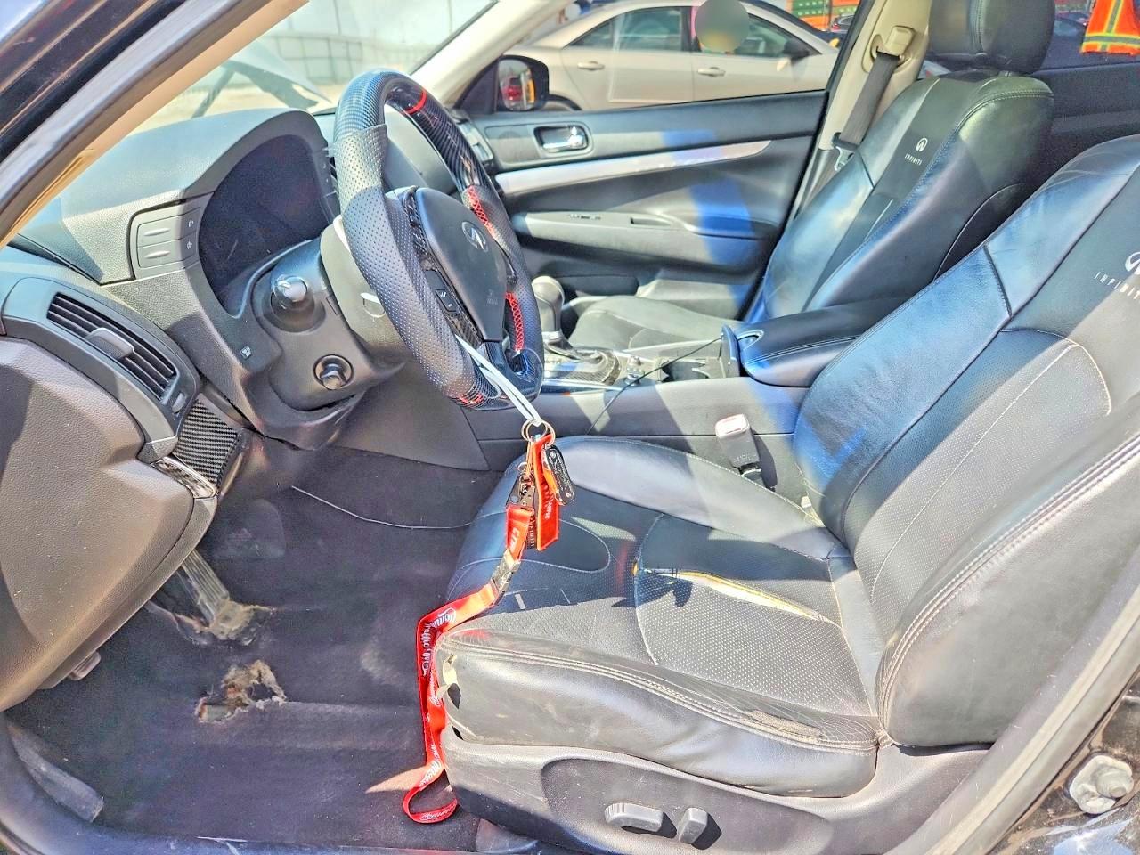 INFINITI G37 SEDAN 2013 — 8