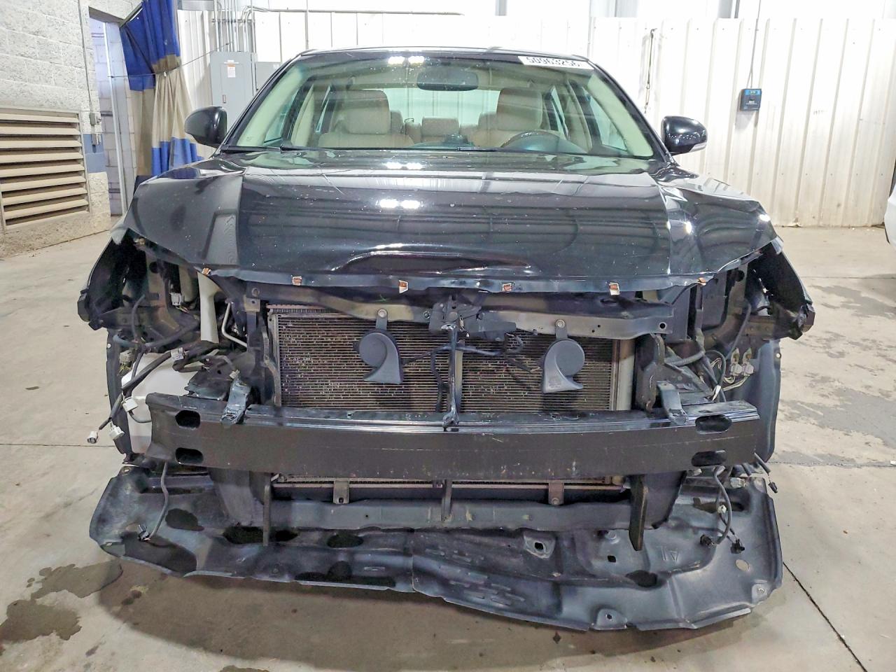 TOYOTA AVALON 2011 — 6