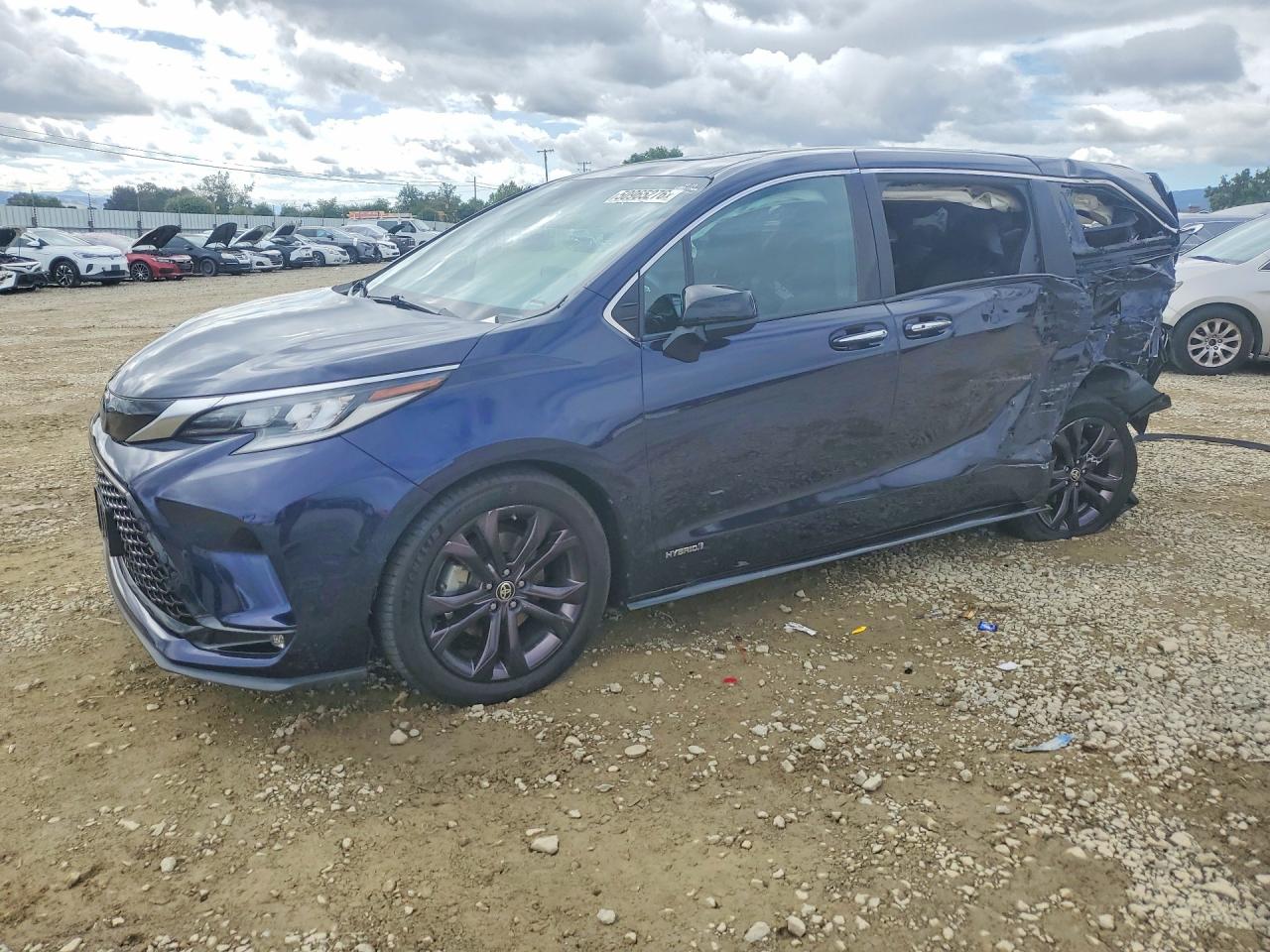 TOYOTA SIENNA 2021 — 2