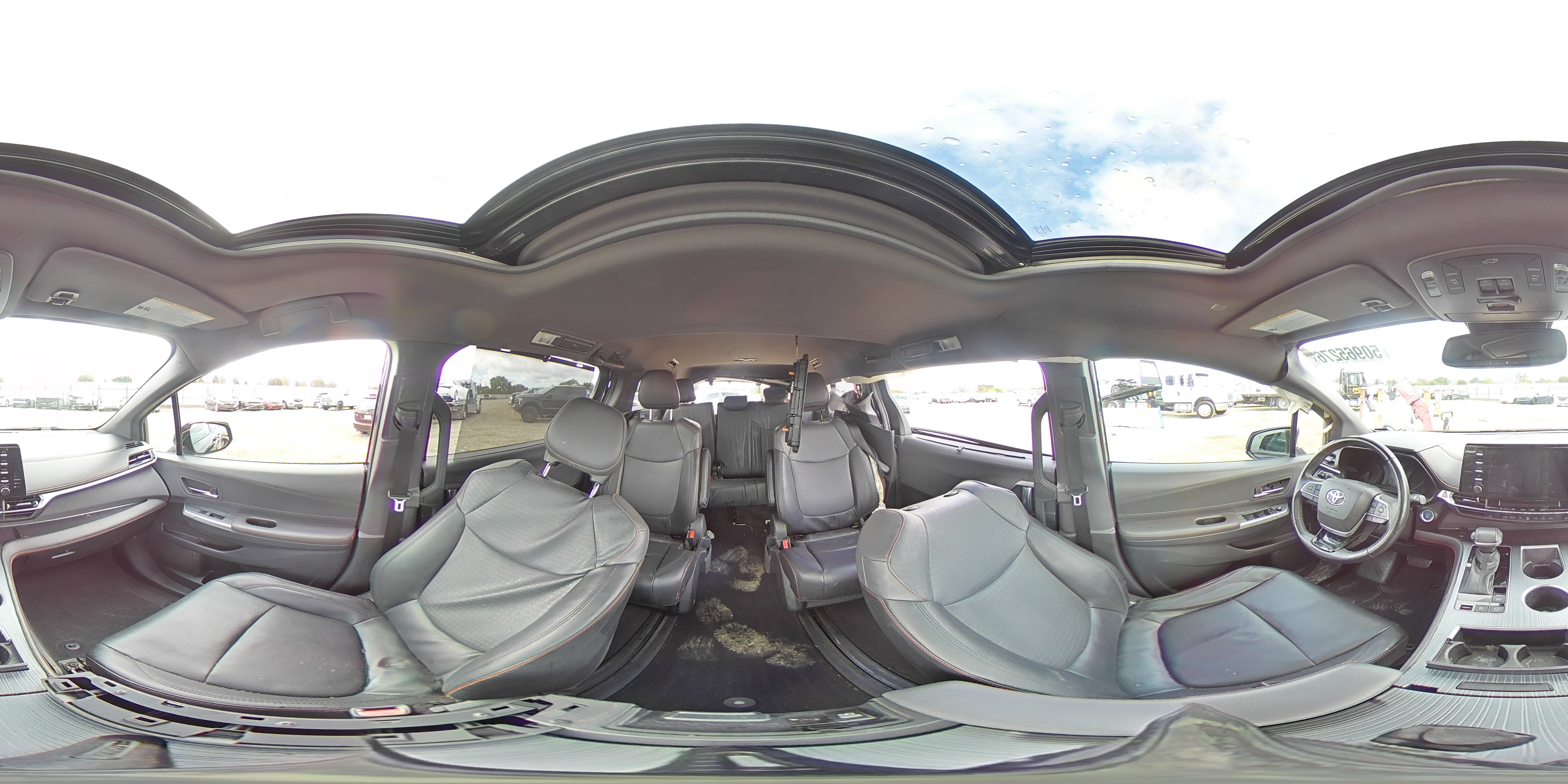 TOYOTA SIENNA 2021 — 15