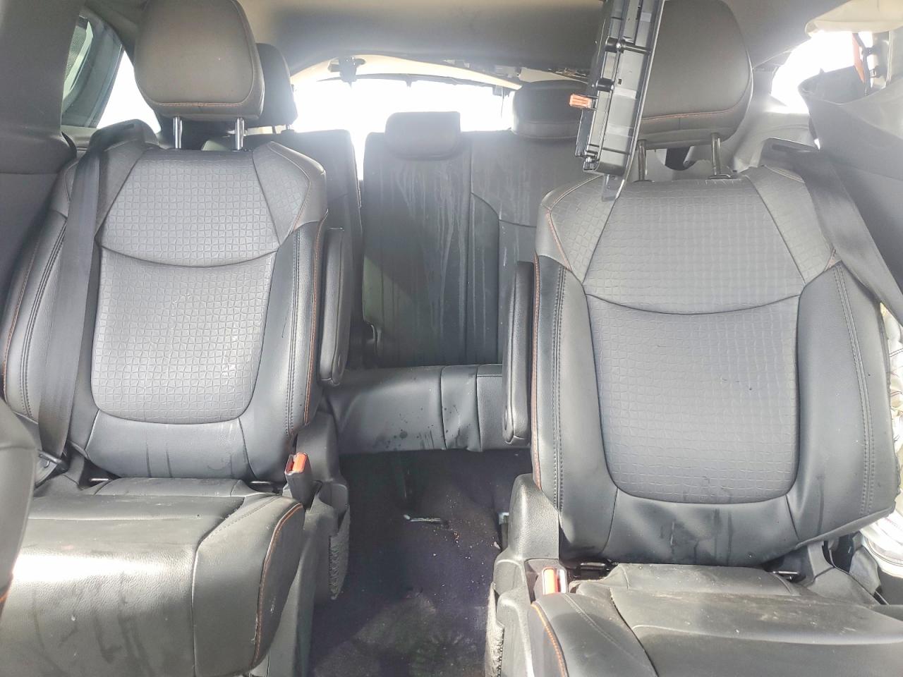 TOYOTA SIENNA 2021 — 11