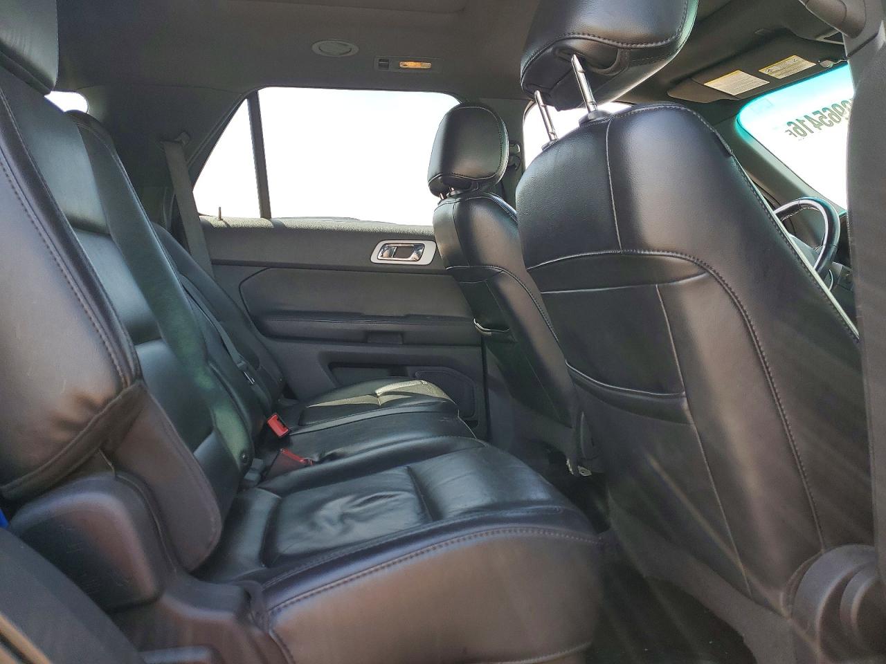 FORD EXPLORER 2012 — 12