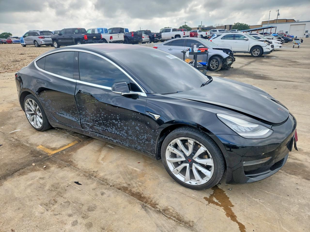 TESLA MODEL 3 2019 — 5