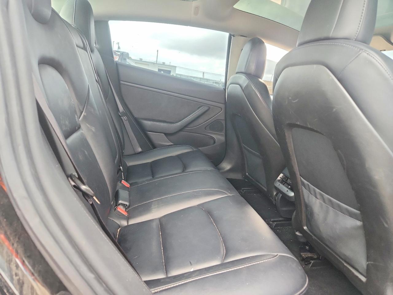 TESLA MODEL 3 2019 — 11