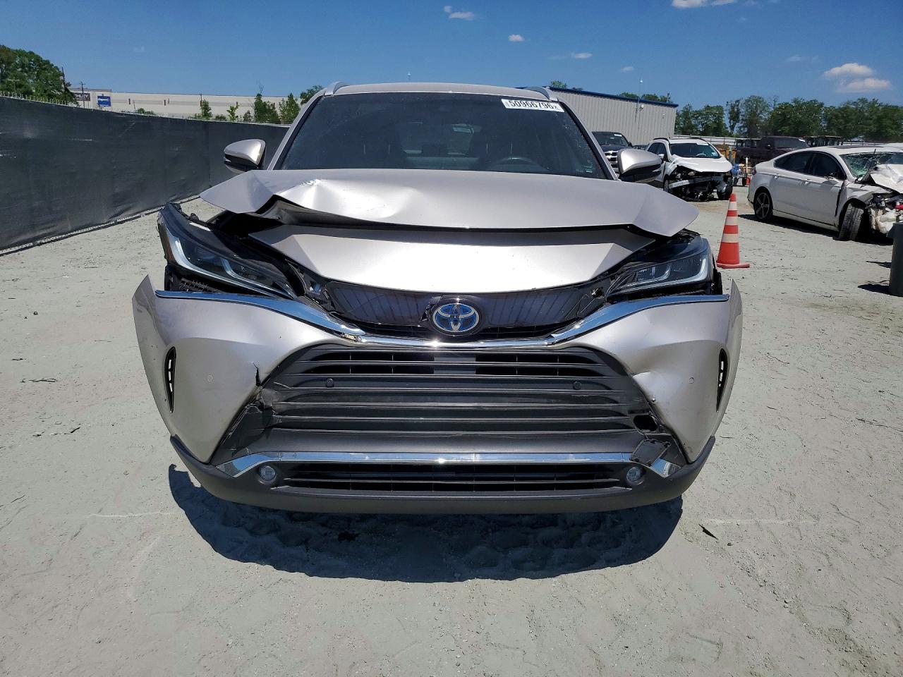 TOYOTA VENZA 2023 — 6