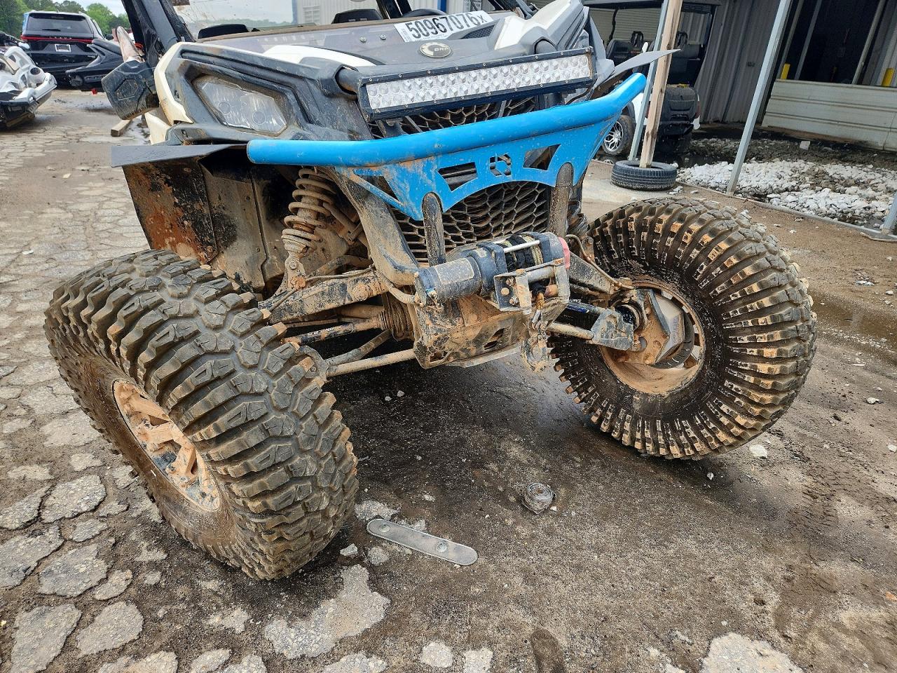 CAN-AM MAVERICK SPORT 2019 — 10