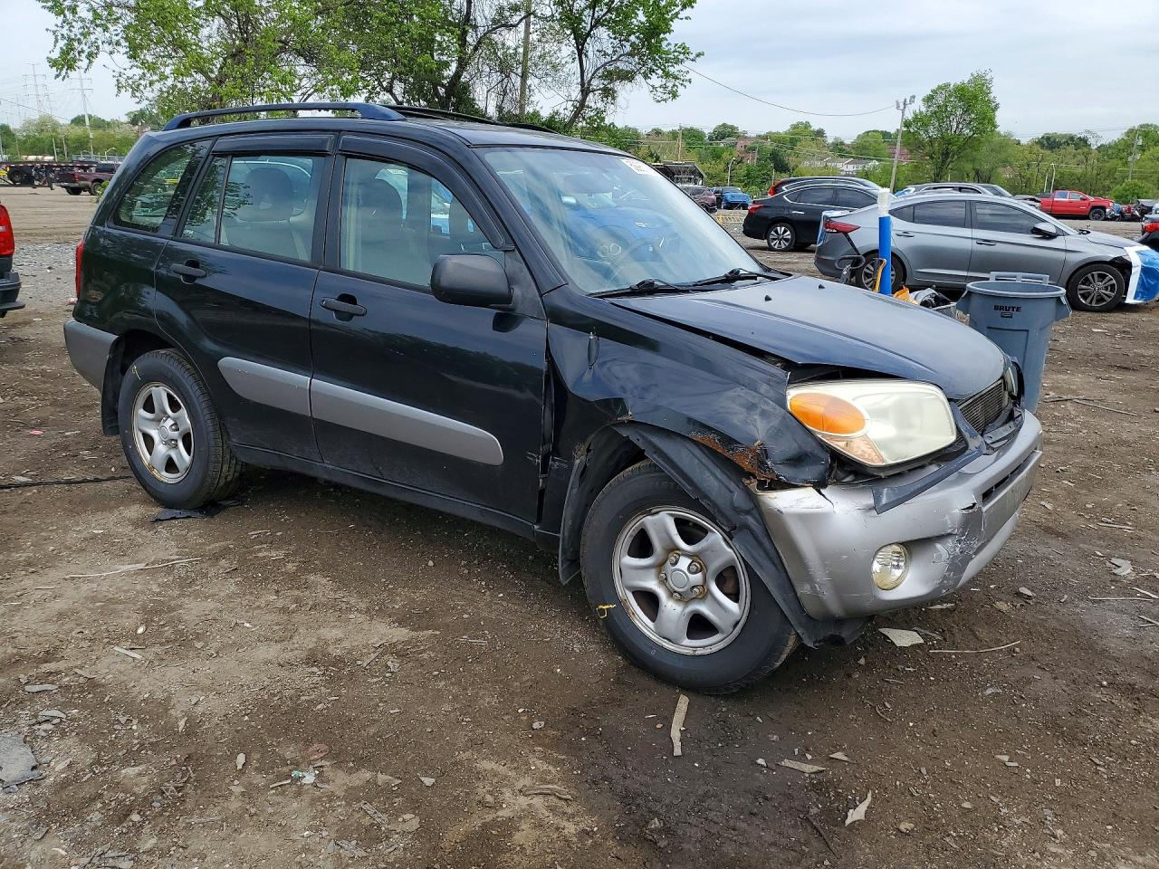 TOYOTA RAV 4 2004 — 5