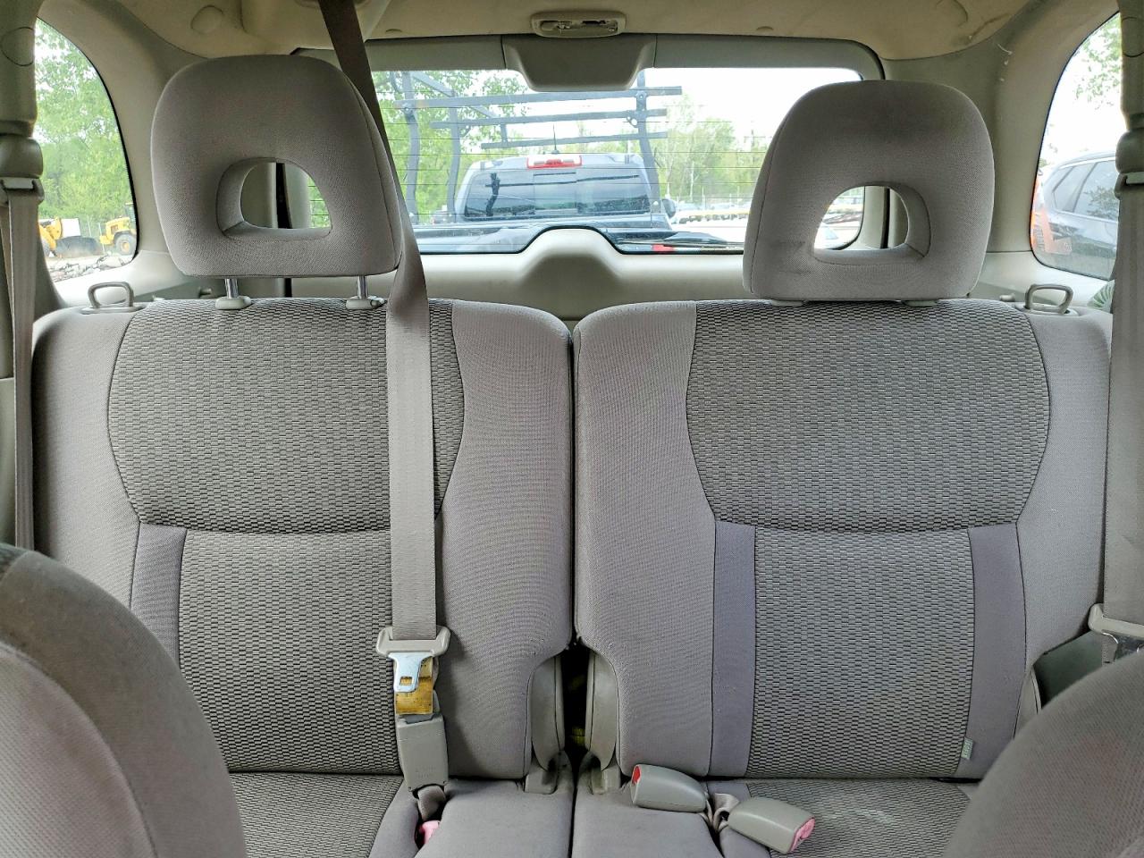 TOYOTA RAV 4 2004 — 11