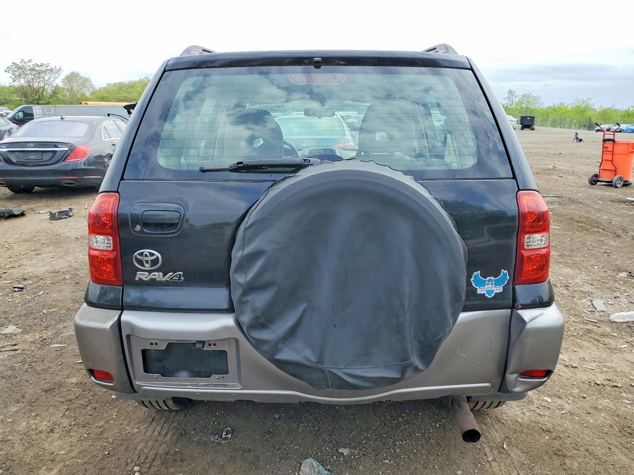 TOYOTA RAV 4 2004 — 7