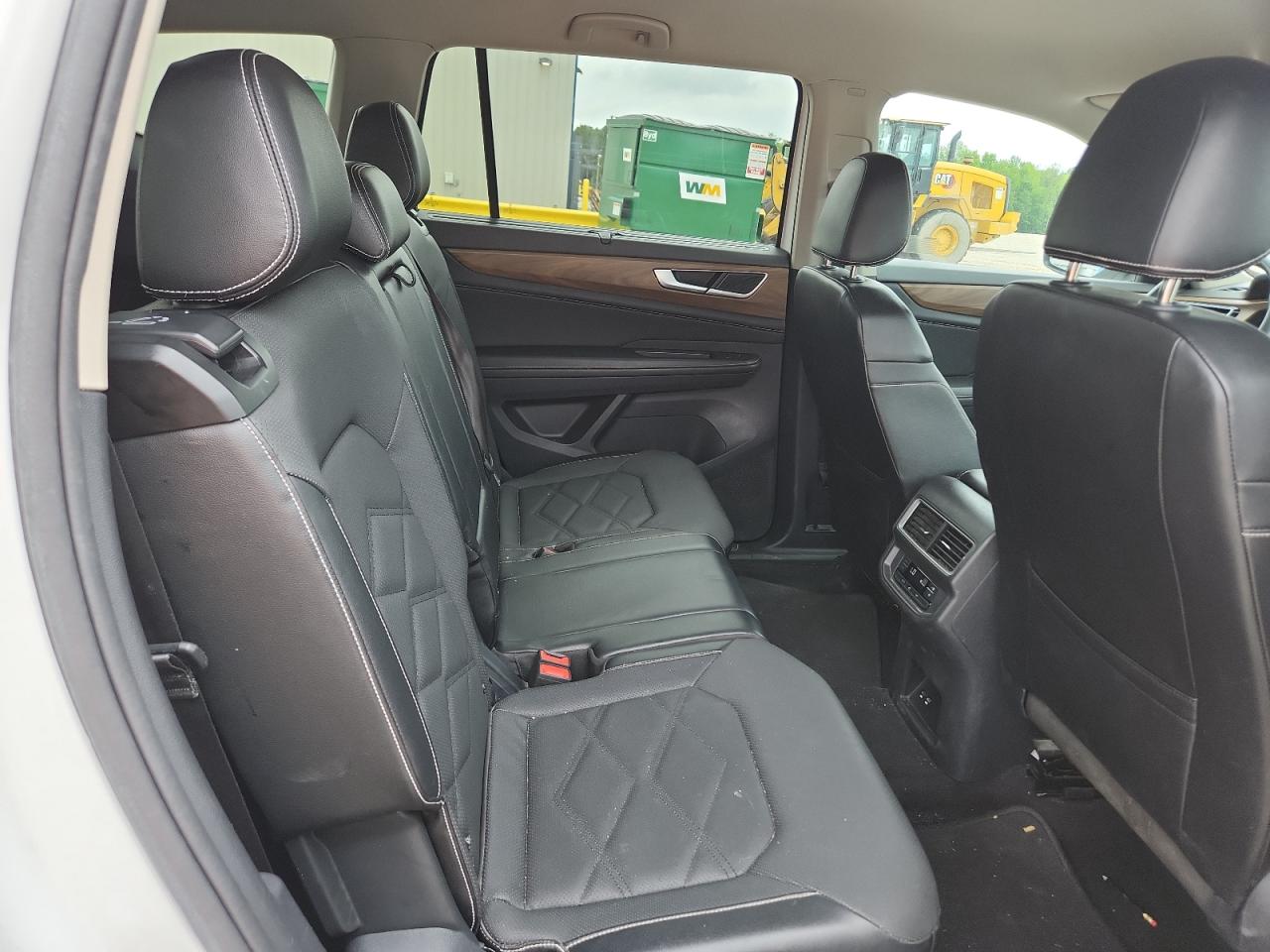 VOLKSWAGEN ATLAS 2024 — 12