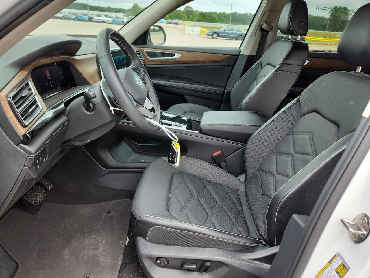 VOLKSWAGEN ATLAS 2024 — 8