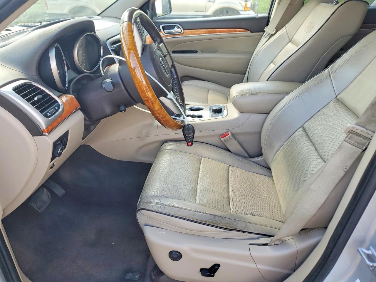 JEEP GRAND CHEROKEE 2012 — 8
