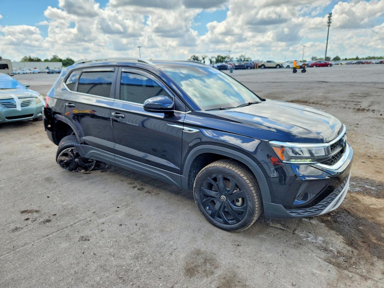 2024 VOLKSWAGEN TAOS SE