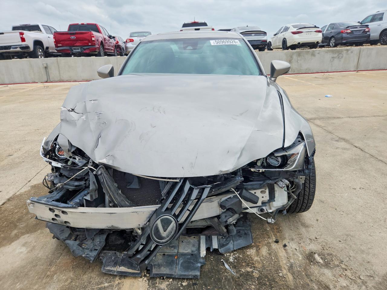 LEXUS IS 2019 — 6