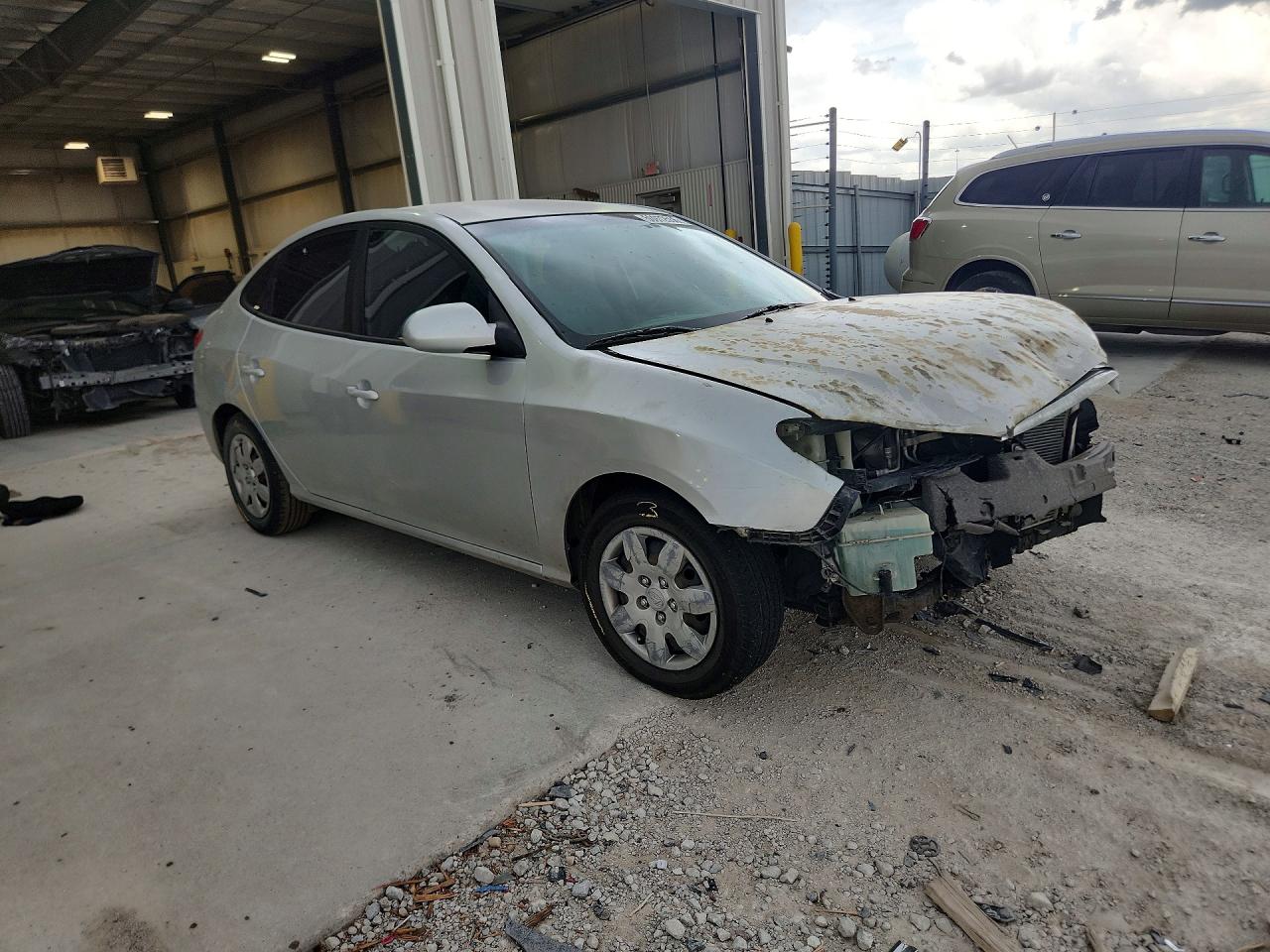 HYUNDAI ELANTRA 2008 — 5
