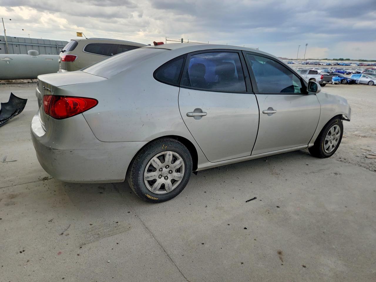 HYUNDAI ELANTRA 2008 — 4
