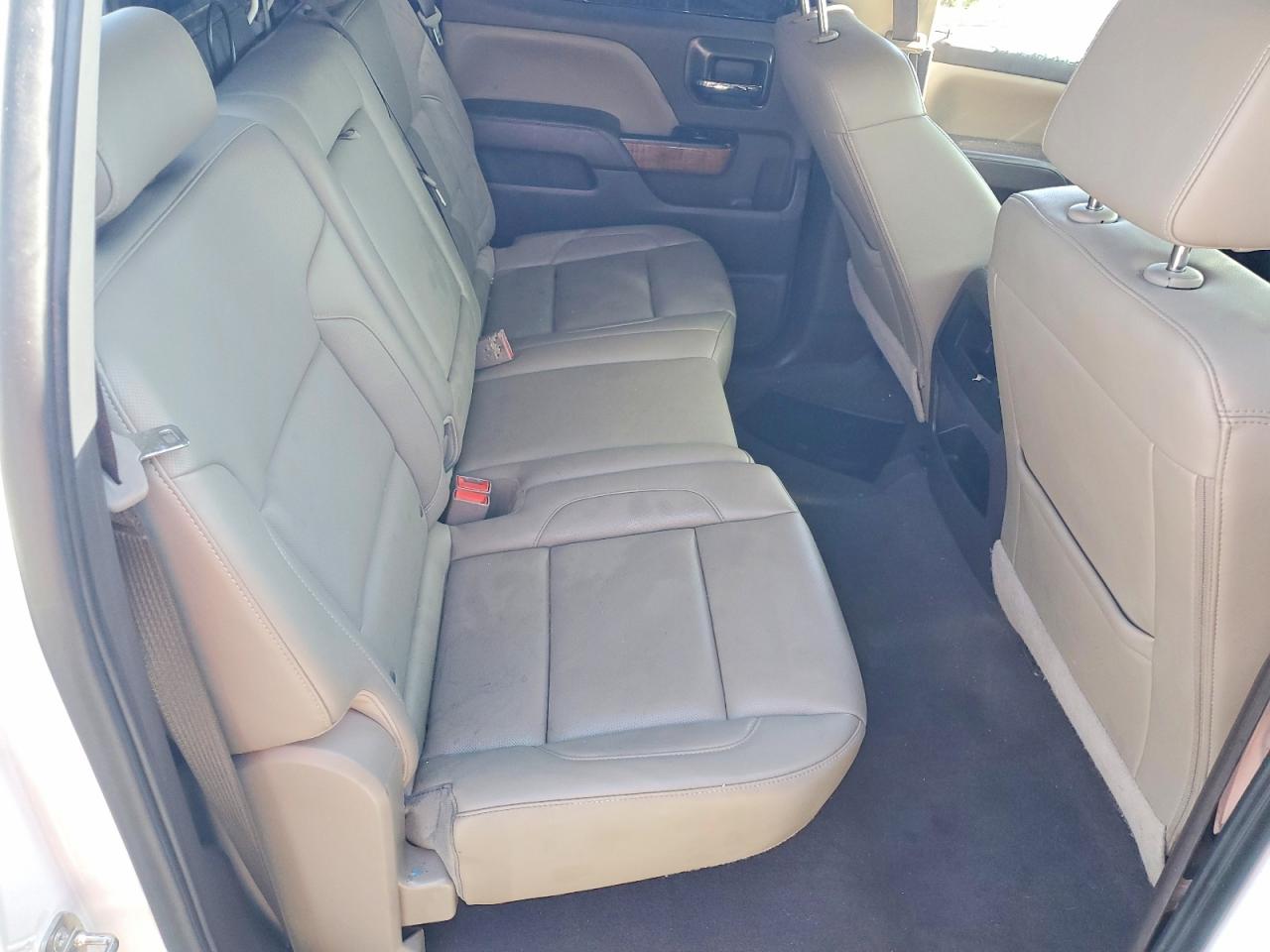 GMC SIERRA 2018 — 11