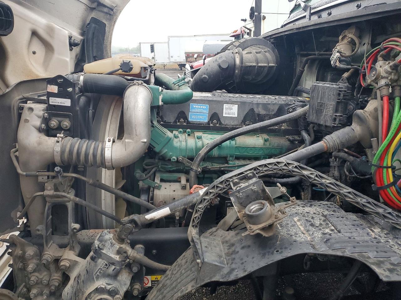 VOLVO VNL 2012 — 8