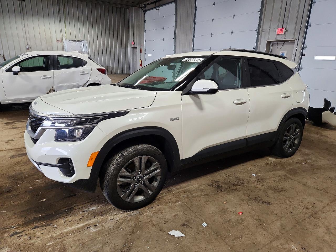 KIA SELTOS 2023 — 2