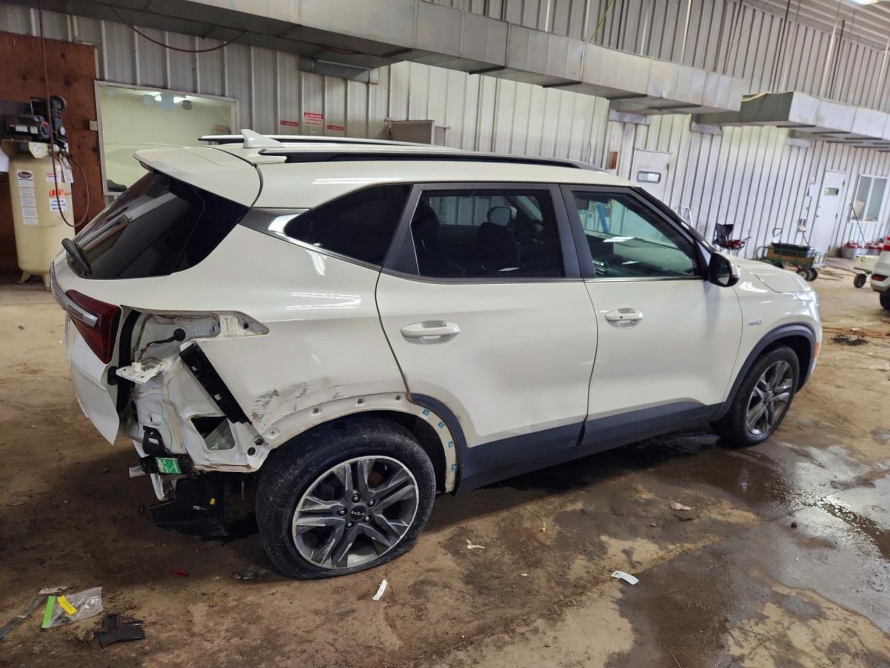 KIA SELTOS 2023 — 4