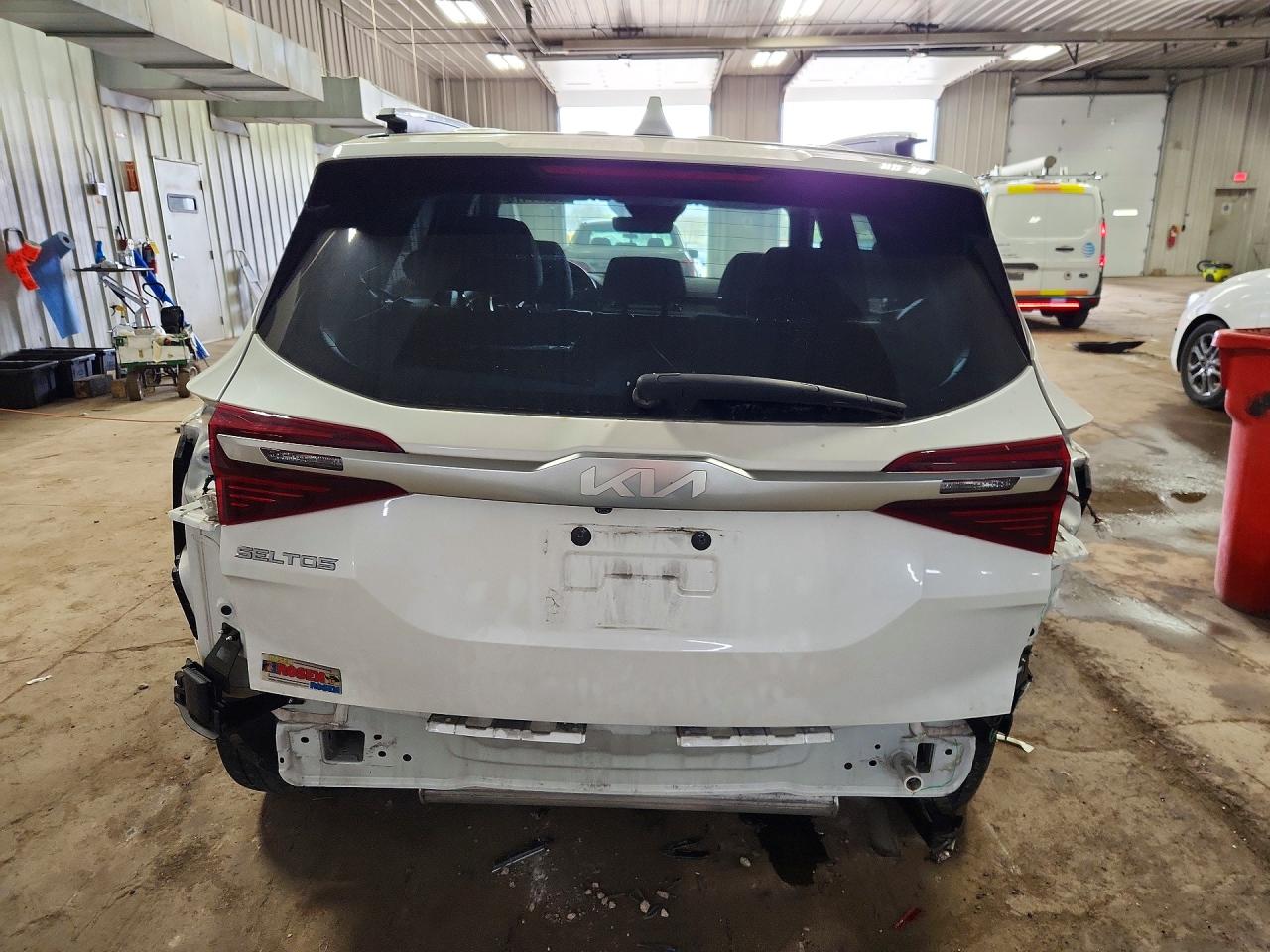 KIA SELTOS 2023 — 7