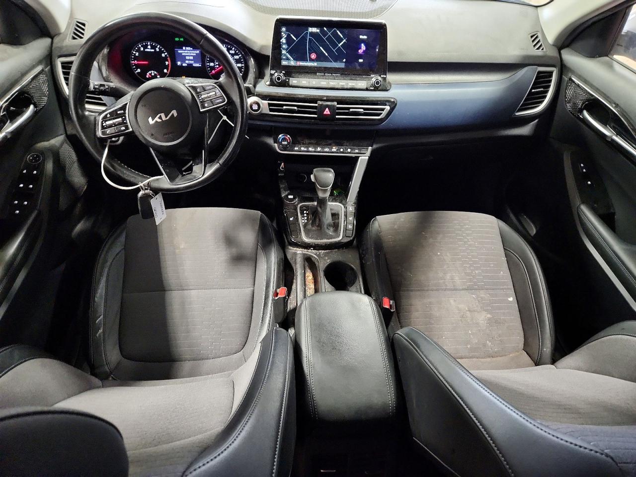 KIA SELTOS 2023 — 9