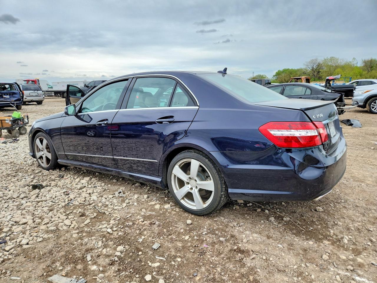 MERCEDES-BENZ E 2011 — 3