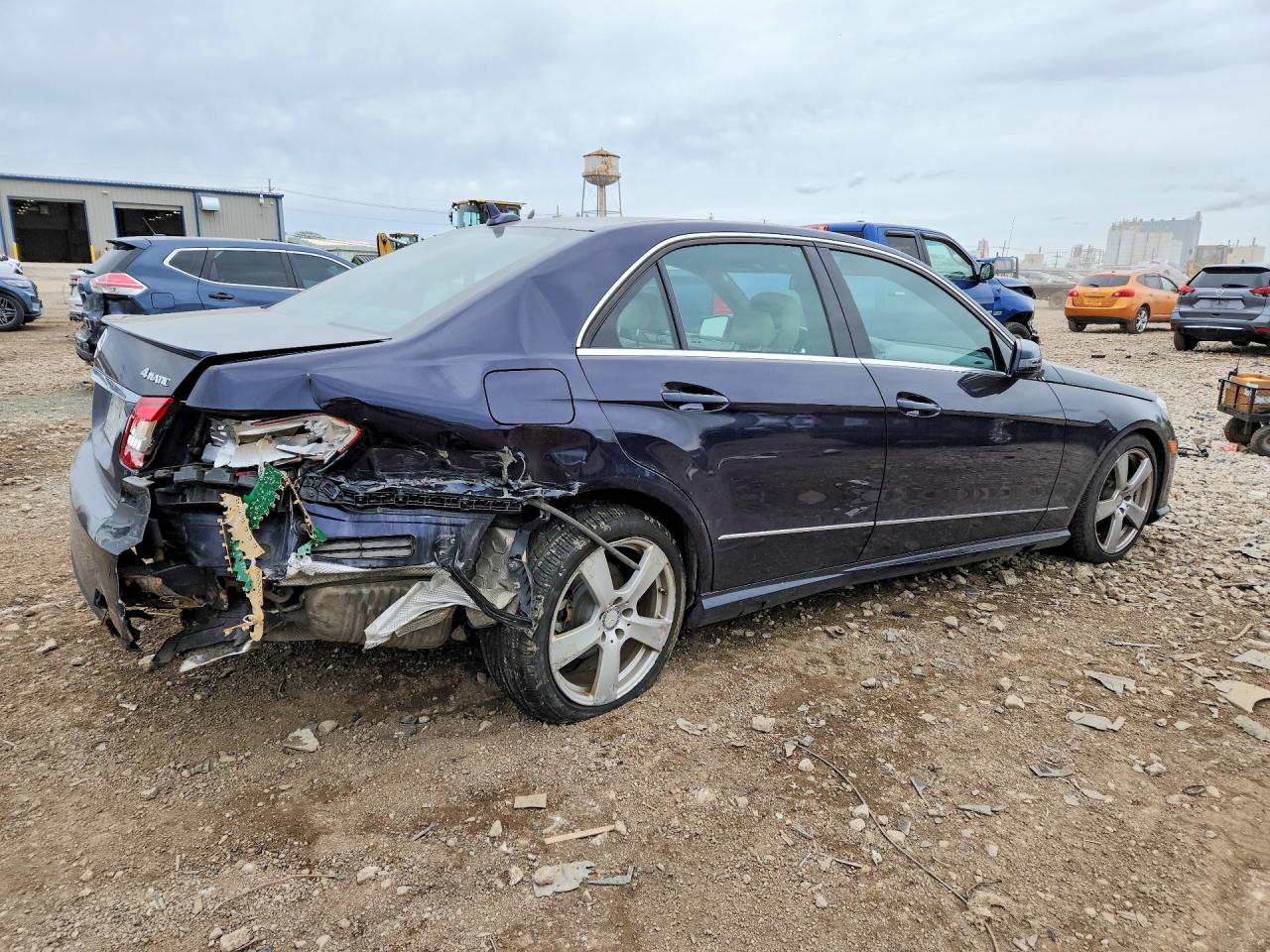 MERCEDES-BENZ E 2011 — 4