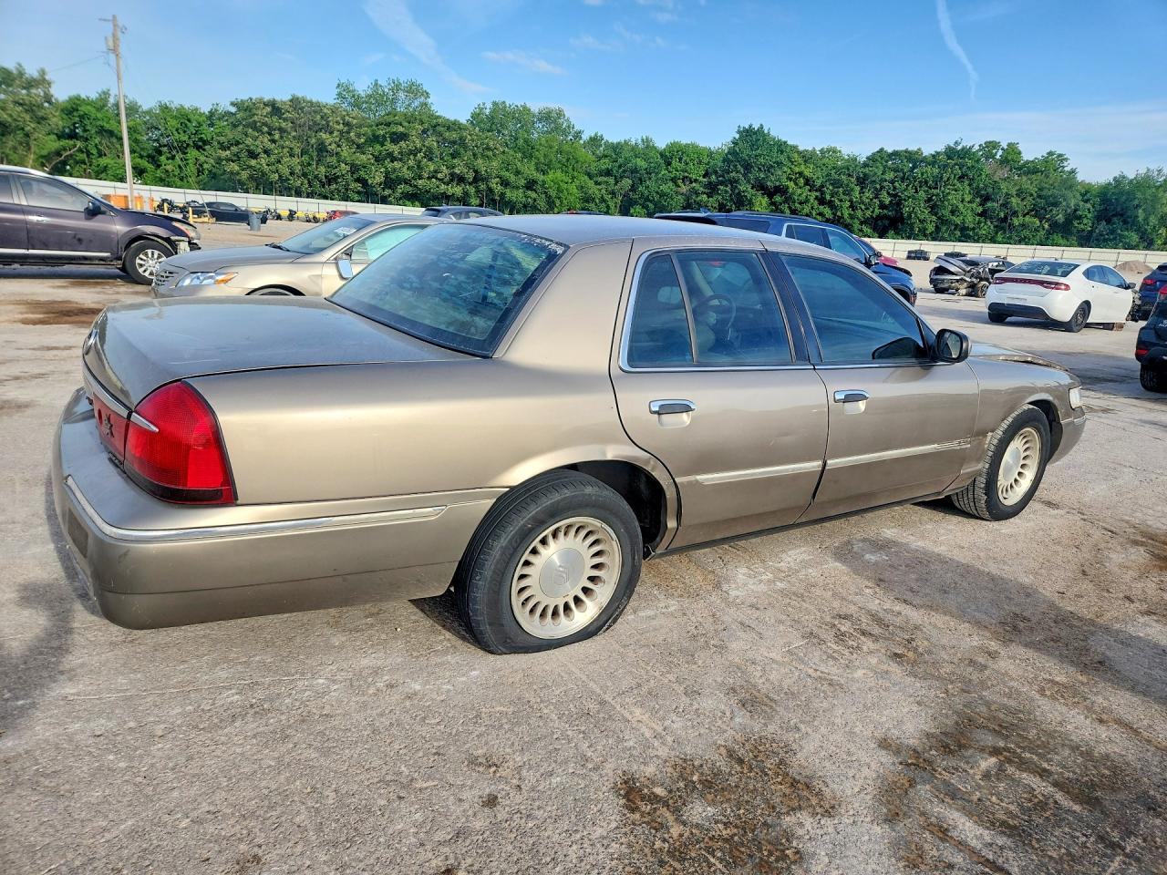 MERCURY GRAND MARQUIS 2002 — 4